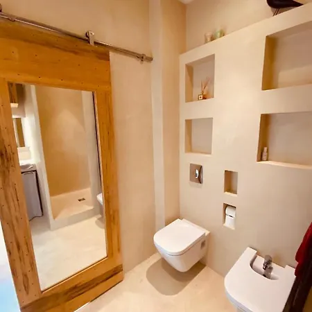Bon Jour Uzes Apartment Exterior photo