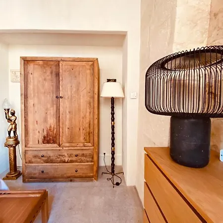 Bon Jour Uzes Apartment Exterior photo